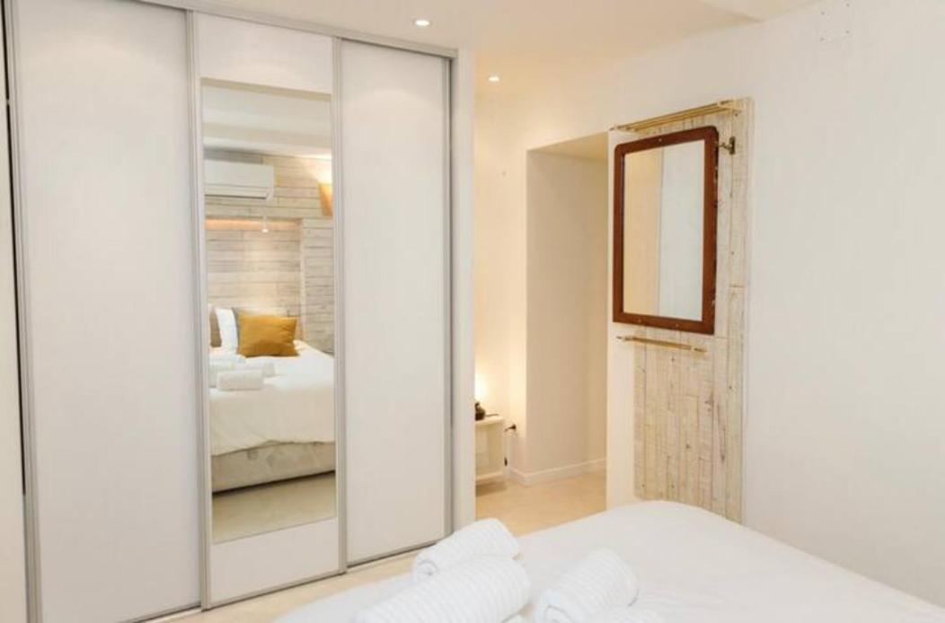 Beautiful & Cozy Apartment In The Heart Of Madrid Exterior photo